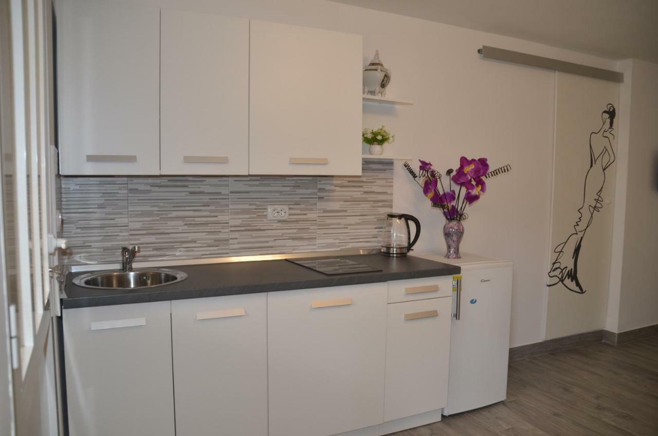 Apartments Lilly - Studio Rijeka Dış mekan fotoğraf