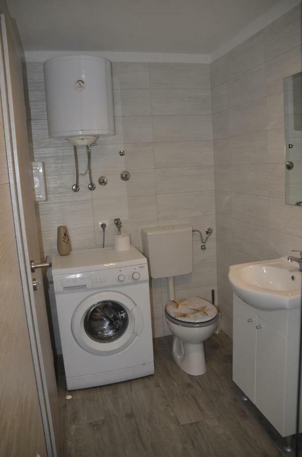 Apartments Lilly - Studio Rijeka Dış mekan fotoğraf